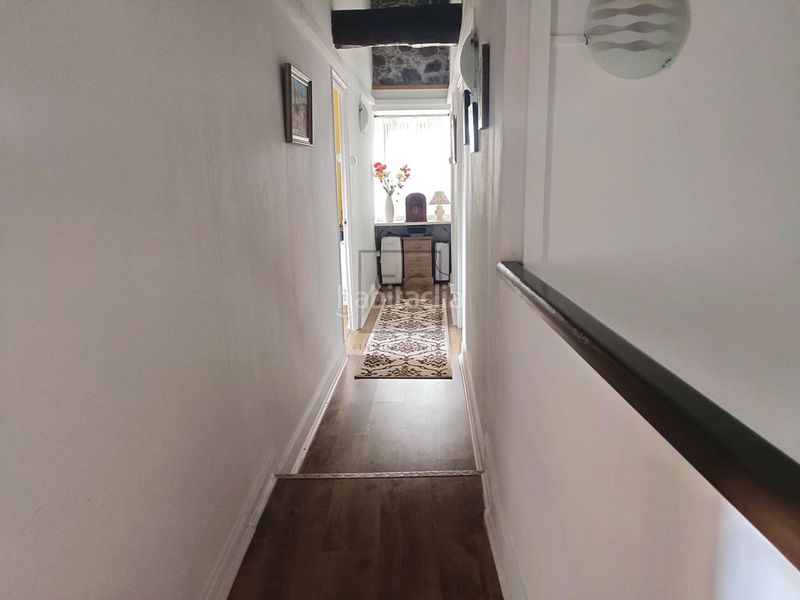 Foto b7cc4e9e-e636-4970-8457-08dc4a8d2715. Casa amb aparcament a Cedeira