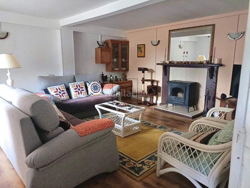 Foto e213d332-23f5-49f9-b09a-8203bd867446. House with parking in Cedeira