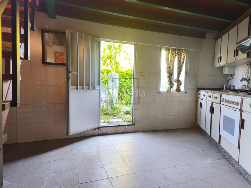 Foto 759138ae-3f6f-4049-ae87-88d0a20e21c9. Semi detached house with heating in A Malata - Catabois - Ciudad Jardín Ferrol