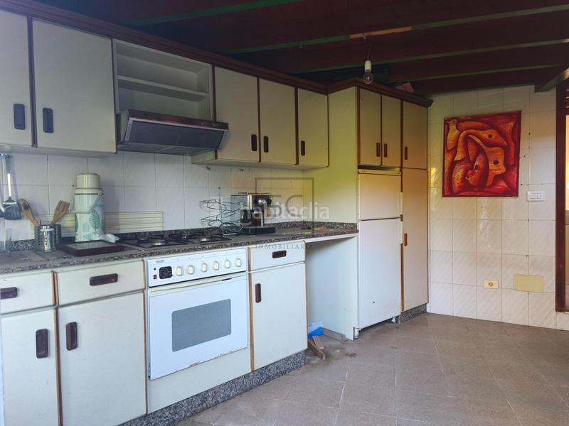 Foto fe105328-c51c-4d71-ba80-bd3bf59f6f41. Semi detached house with heating in A Malata - Catabois - Ciudad Jardín Ferrol