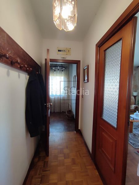 Foto a4fd073d-c9e4-4822-ae76-b86c0fdefc58. Xalet amb aparcament a Ares