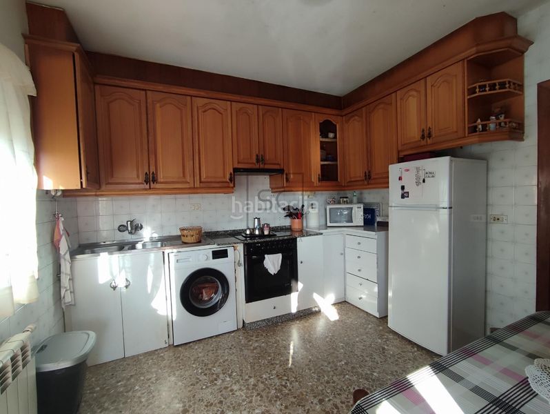 Foto bc85b75b-022f-4ef7-9754-7d44cfe3a5dc. Xalet amb aparcament a Ares