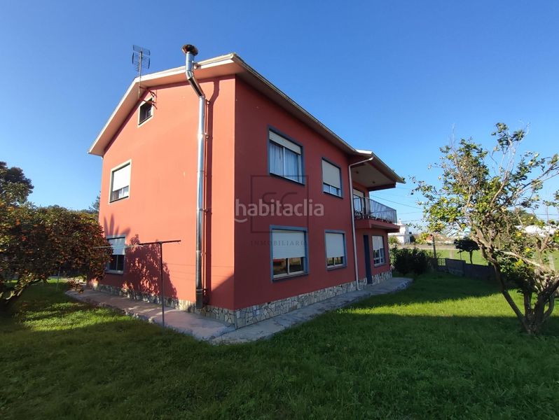 Foto e6ee5557-6b8a-4394-82b4-05a743099b84. Xalet amb aparcament a Ares