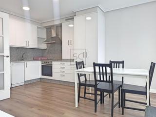 Affitto Appartamento in Plaza de España. Luminoso piso con ascensor en el centro