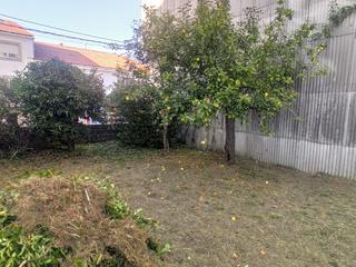 Casa a Neda. Casa con finca para rehabilitar en solar urbano.