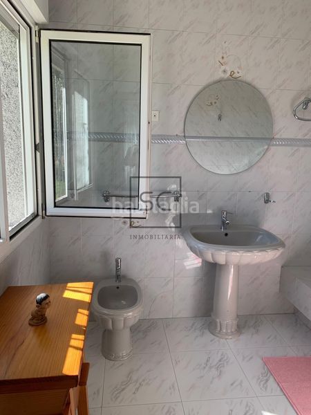 Foto c8415f3f-0412-4053-8827-08908f88a798. Chalet mit heizung parking in A Malata - Catabois - Ciudad Jardín Ferrol