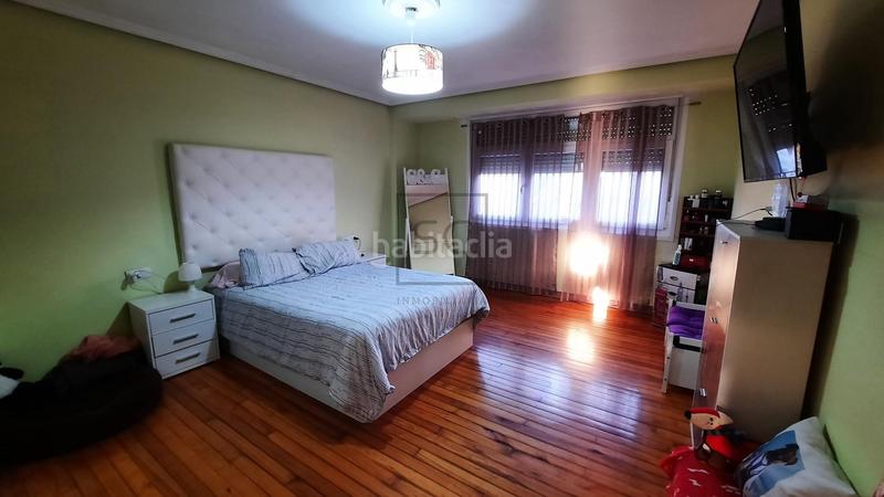 Foto 95102fbc-acfa-4790-9294-4dfb2cc89936. Pis amb calefacció a A Malata - Catabois - Ciudad Jardín Ferrol