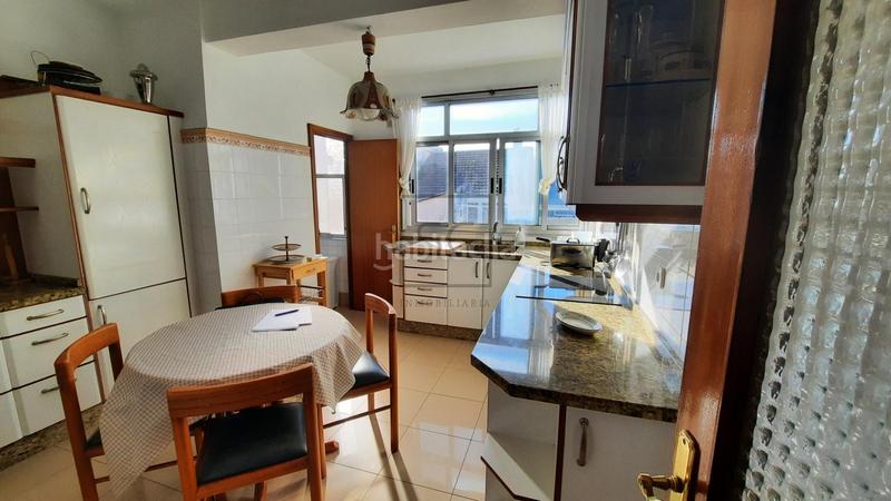 Foto 20aae695-959e-4f47-aeeb-d55cdc33e2e1. Rent flat with heating in Esteiro Ferrol