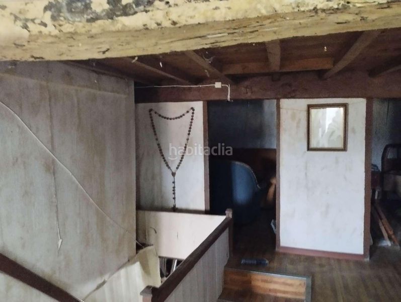 Foto b1f9b03c-e6a8-40a4-9efe-ed2d6f3a2f27. Casa adossada amb aparcament a Cedeira