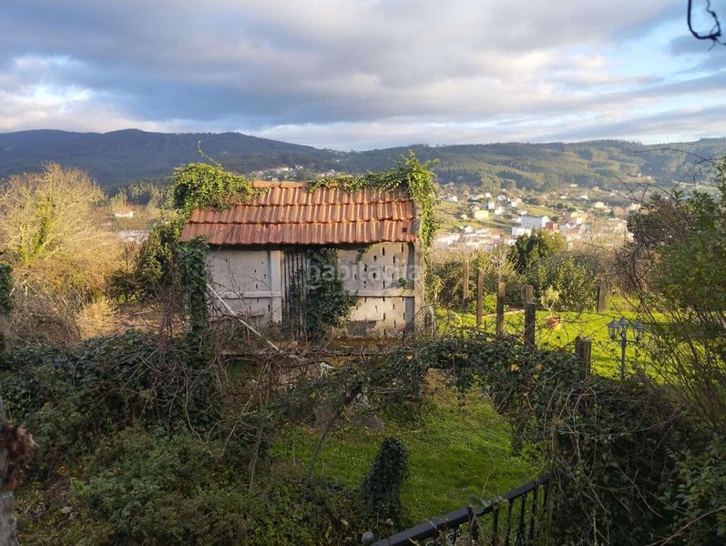 Foto ed4ba2a7-c211-42e8-a315-30eb5a48f9a1. Casa adossada amb aparcament a Cedeira