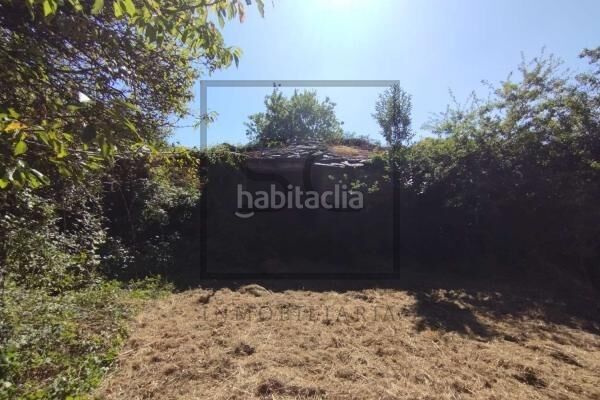 Foto a38c3359-7299-4cae-9e15-b8da290ef949. Casa a Begonte