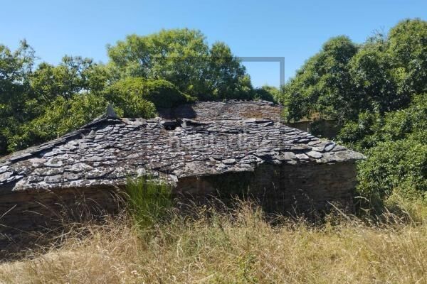 Foto b74e70be-32f6-47e8-98ed-fd333de1a8de. Casa a Begonte