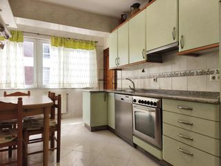 Etagenwohnung in Fene. Piso con ascensor en san valentín, fene