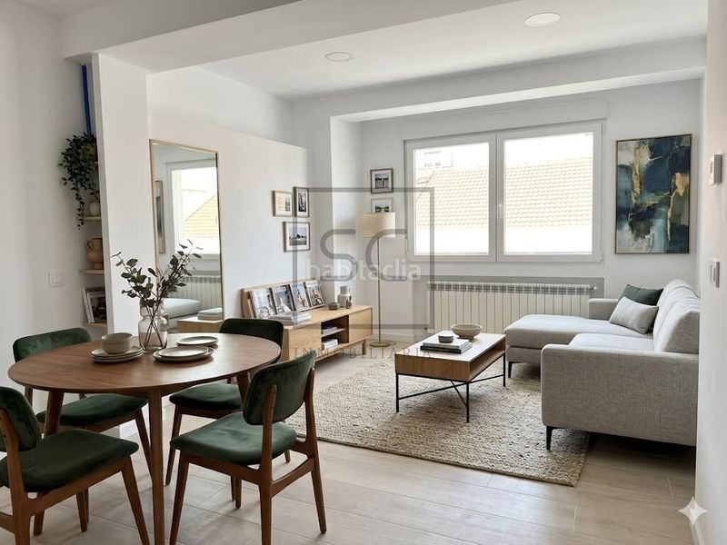 Foto 06856e28-8f58-4b90-97b4-cbf67dc8b496. Pis a Centro Ferrol