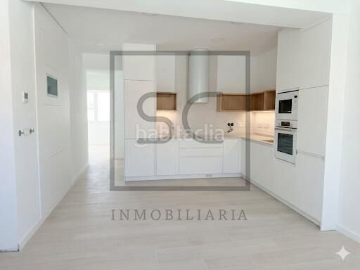 Foto 4cab8bbf-8f05-4be7-9b90-2d8096b609da. Pis a Centro Ferrol