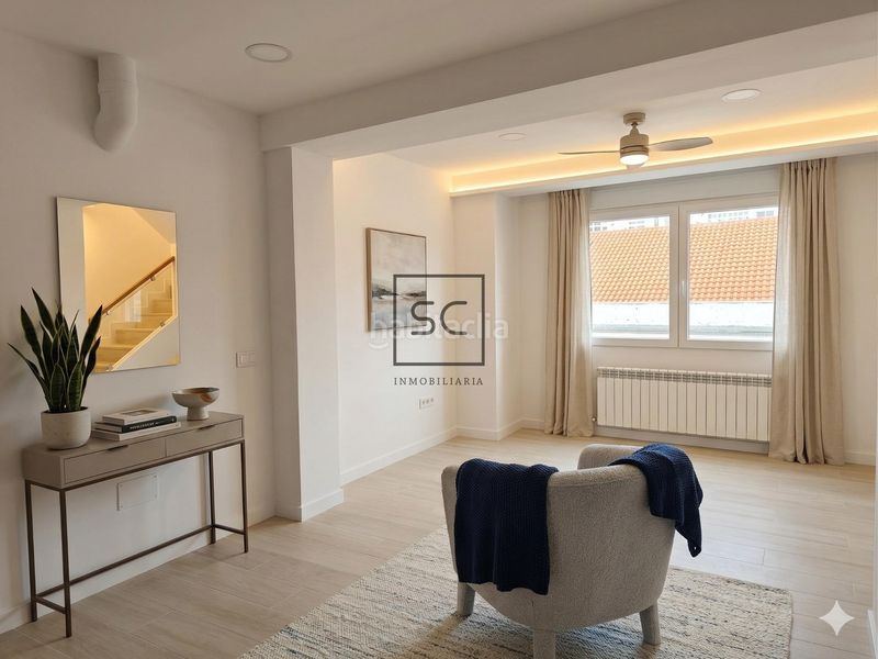 Foto 592fb3a9-4782-41f6-aea2-6c2a138f8869. Pis a Centro Ferrol