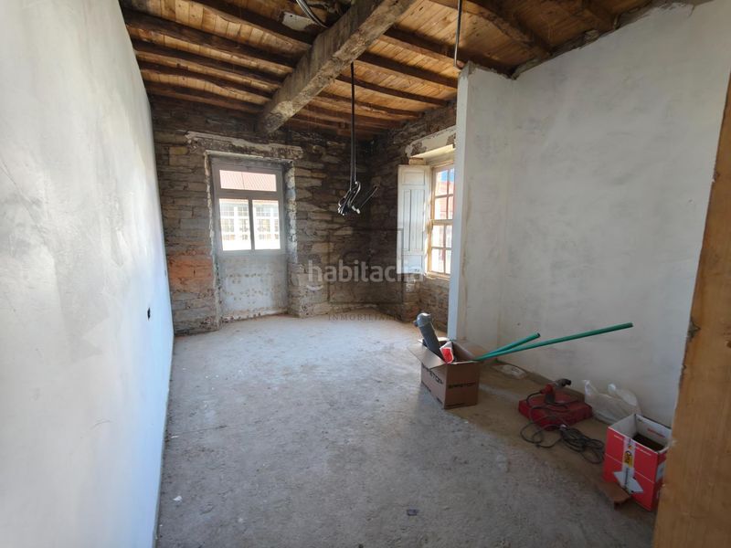 Foto 0174a080-2a65-4e15-a00c-e58a5e454e06. Casa amb aparcament a Pontedeume