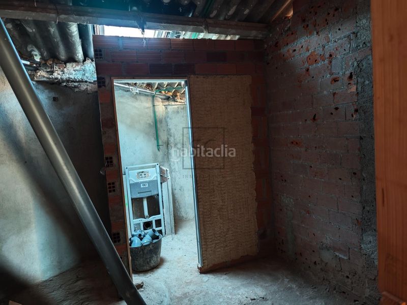 Foto 494bb1ec-d816-4590-9f23-7173b4d2aee4. Casa amb aparcament a Pontedeume
