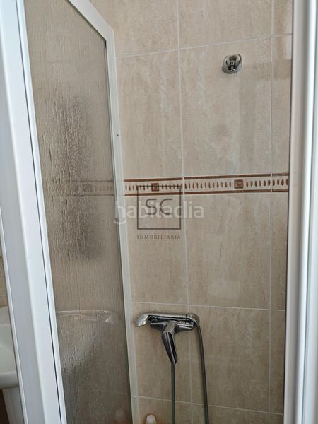 Foto 21065d00-dc33-4ca0-b069-4693fb12a39d. Casa  con jardín y garaje en Porta Nova, en Porta Nova Ferrol