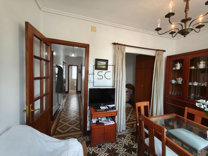 Foto fb6dbf70-d3e8-448f-a1ab-56de61fc40f9. Casa  con jardín y garaje en Porta Nova, en Porta Nova Ferrol