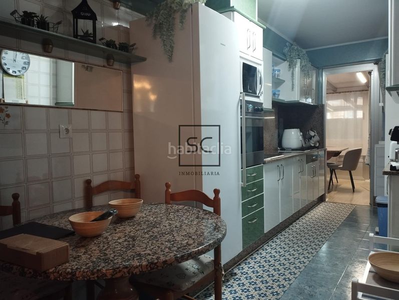 Foto c4da8a2a-8090-43d8-babb-0f111bf49151. Piso  con garaje, ascensor y trastero en ultramar, en Ferrol