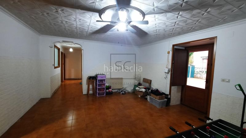Foto 0acd7404-1a66-4669-8be6-f3e5694fbf84. Casa adossada amb aparcament a Neda