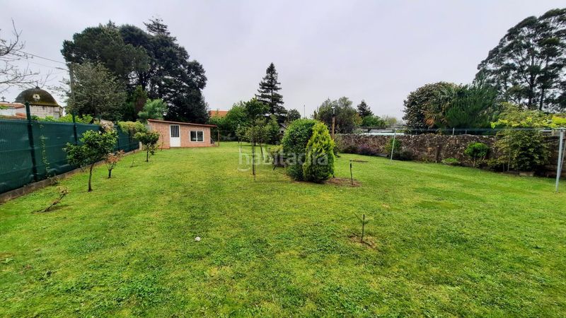 Foto a40acf39-fb83-4587-9395-4b759906fc73. Casa adossada amb aparcament a Neda