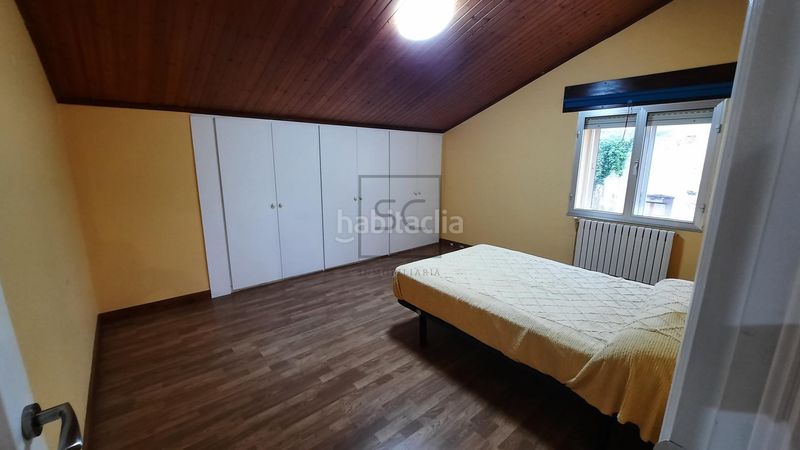 Foto af793edd-3e4b-4a66-843e-2499c78576ca. Casa adossada amb aparcament a Neda