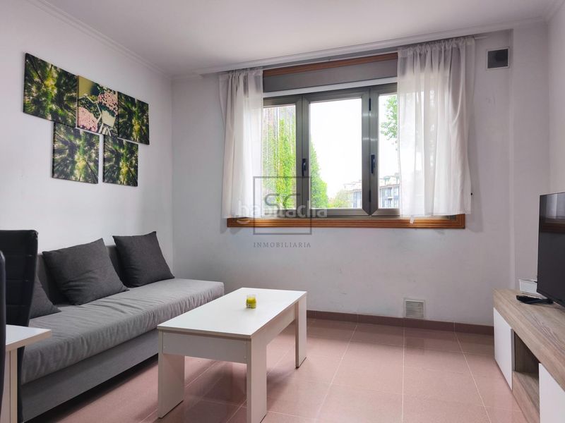 Foto f564b3c5-c004-4a2a-866b-17b7fc1b3b89. Apartament amb piscina a Ares