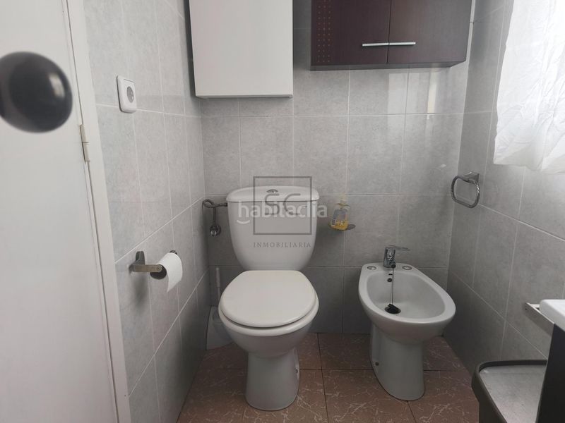 Foto a889d673-837c-4102-922b-c95b74e55291. Casa amb aparcament a Monfero