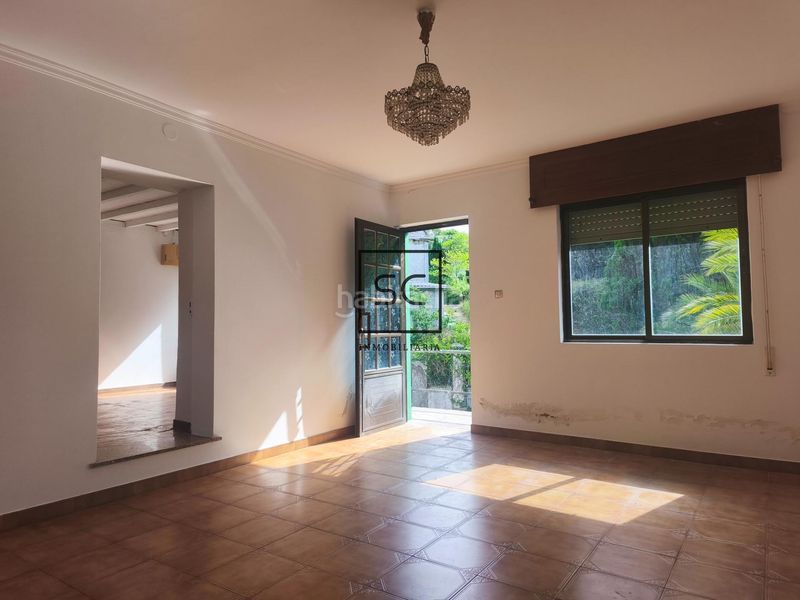 Foto a447e423-2553-4569-8d44-600fafe90ad9. Casa amb aparcament a Cedeira
