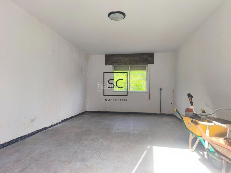 Foto b4069a46-cc1b-4b1c-80e6-027ce8266b72. Casa amb aparcament a Cedeira