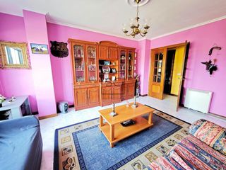 Appartamento  Calle rio sil. Piso con ascensor, garaje y trastero en piñeiros, narón.