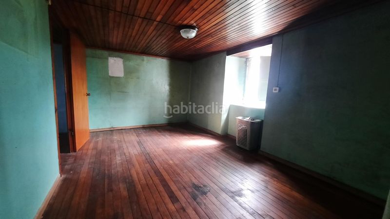 Foto b6a955fe-76f3-4009-913d-6580b3a457a8. Casa amb aparcament a Moeche