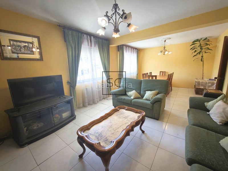 Foto 0a9d0a99-9fb2-47aa-9eee-40d80969aac6. Casa amb aparcament a Sedes - Pedroso - Doso Narón