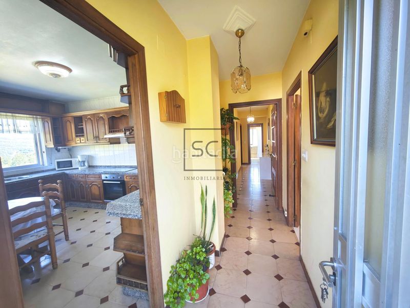 Foto 1c6313ee-59ba-4df3-adc3-f660ac42569d. Casa amb aparcament a Sedes - Pedroso - Doso Narón