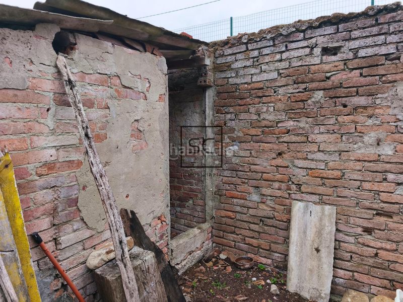 Foto 60e5462c-fd96-40a1-88cb-dbd65fbd3b65. Casa adossada amb aparcament a Neda