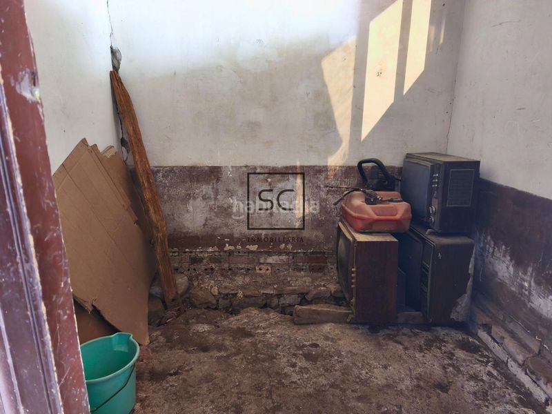 Foto 8f2a7d59-8f94-4983-85c1-798051d5f3c0. Casa adossada amb aparcament a Neda