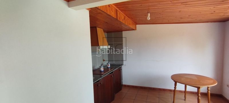 Foto ef19ef92-8e0e-4ff3-afba-e5ea71c6e9b2. Casa a Cedeira