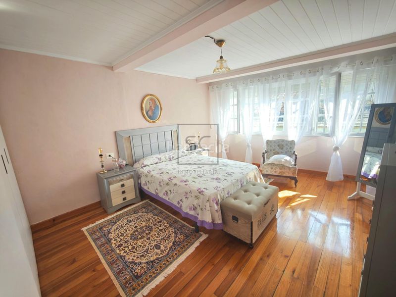 Foto 3f70a1fd-a2af-4bd1-b736-5eba165d1e3b. Casa adossada a Ortigueira
