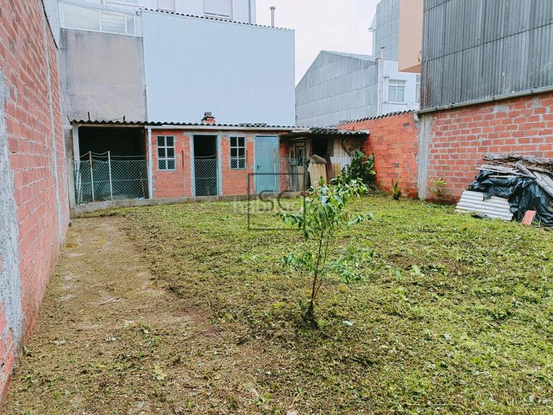 Foto 5e74cc7a-14b0-4141-ba20-0f429a6dde9e. Casa amb calefacció aparcament a Alto del Castaño Narón