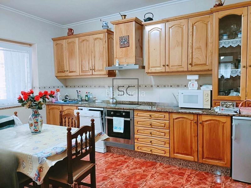 Foto e861a0d8-efd4-4da6-94c9-8f526da58d37. Casa amb calefacció aparcament a Alto del Castaño Narón