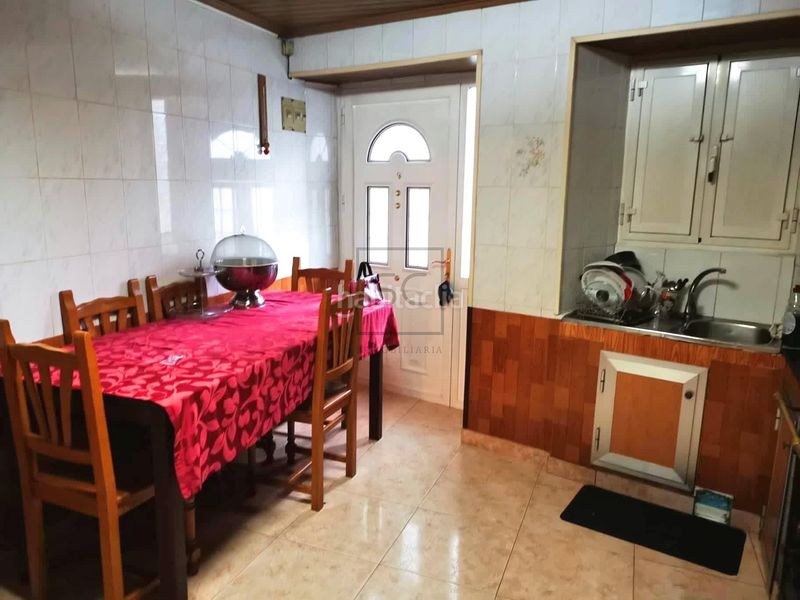 Foto 2291c2f2-5922-4d4f-a657-84ea78ef05ec. Casa adossada a Mañón