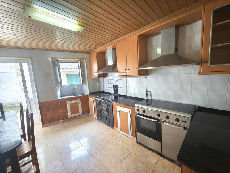 Foto 30c39699-eb4b-4e62-a316-531fd6dc4128. Casa adossada a Mañón