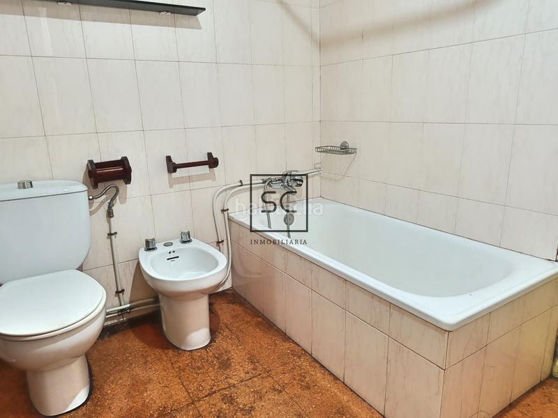 Foto a09963be-fac7-4dcb-ae1c-2e0bd4741c42. Pis a Centro Ferrol