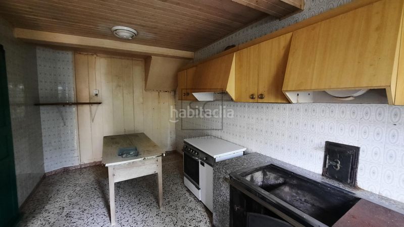 Foto 04d25337-a467-403c-9040-ee06f95f9300. Masia amb aparcament a Somozas (As)