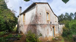 Masía en Somozas (As). Casa rústica para reforma en as somozas