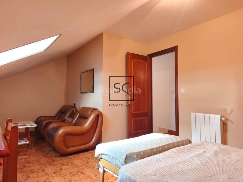 Foto ae85a312-2382-45cb-bf53-84cd894c18fd. Casa adossada amb calefacció aparcament a Miño
