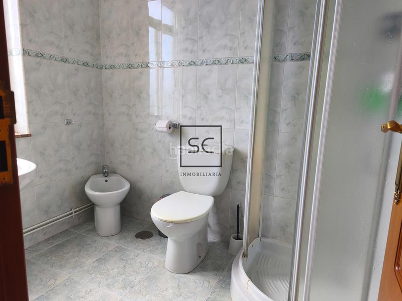 Foto fda70759-2105-447b-853e-9d5e92f40db8. Casa adossada amb calefacció aparcament a Miño