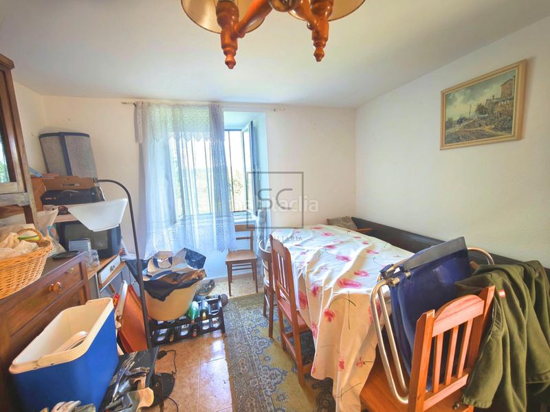 Foto cc1bbc10-1f21-436d-9983-ddf6ee629231. Casa a Abegondo